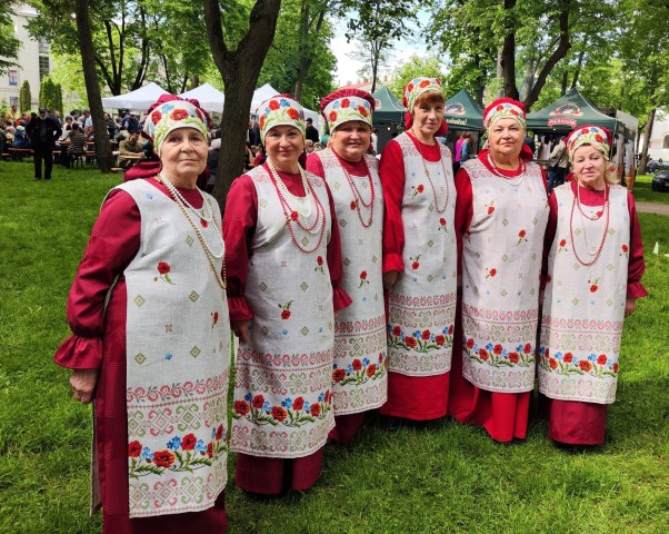 Folkloras ansamblis "Rusiči"